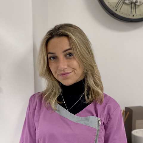 Dr Sarah Wahnich, Chirurgien-dentiste — Cabinet Médico-Dentaire de Guichainville